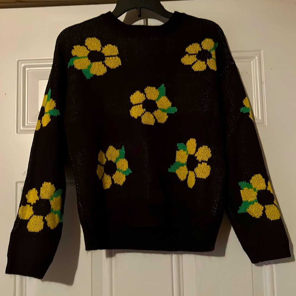 Girls size 11/12 Forever 21 sweater